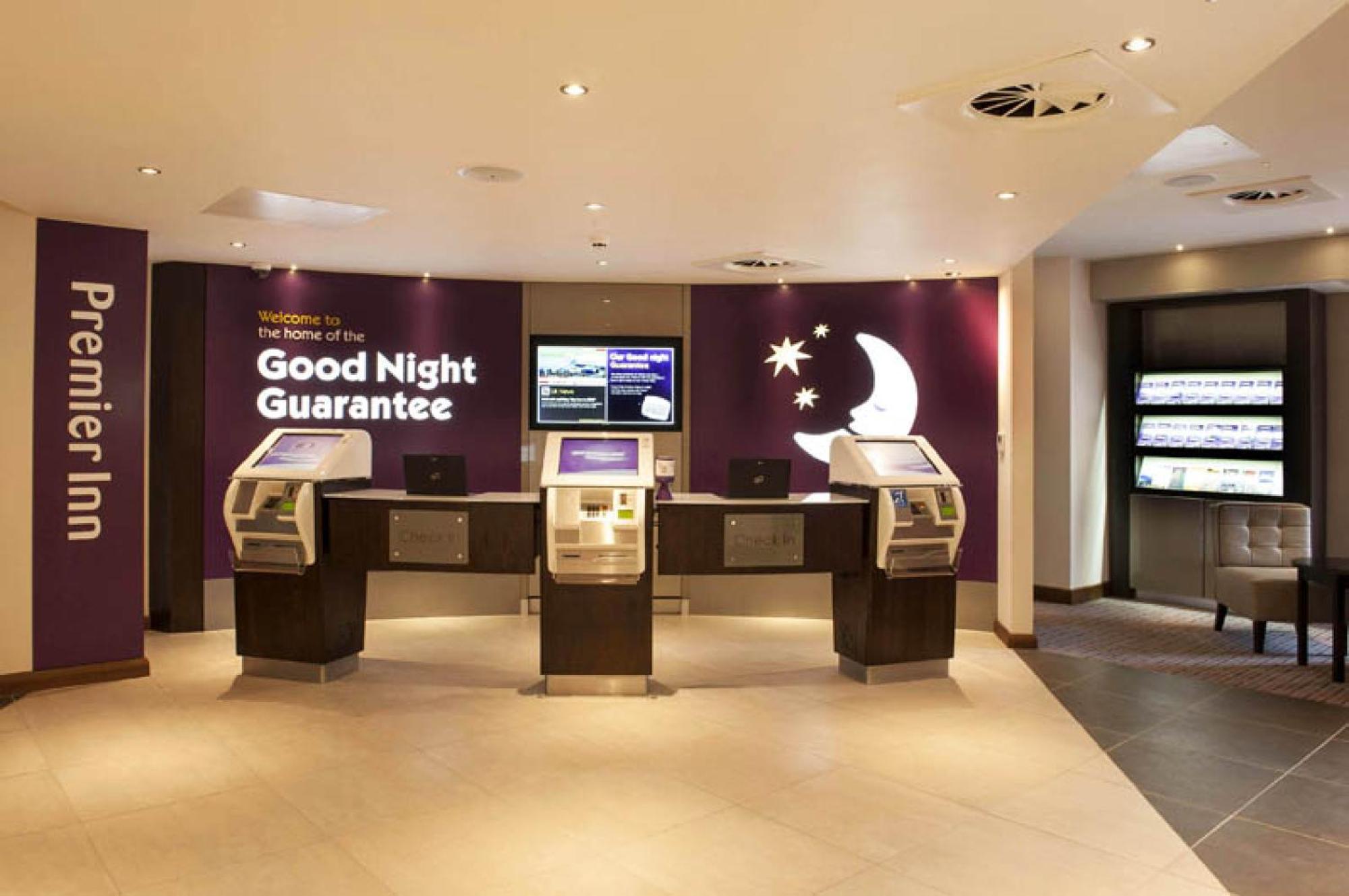 Premier Inn London Croydon Town Centre Exterior photo